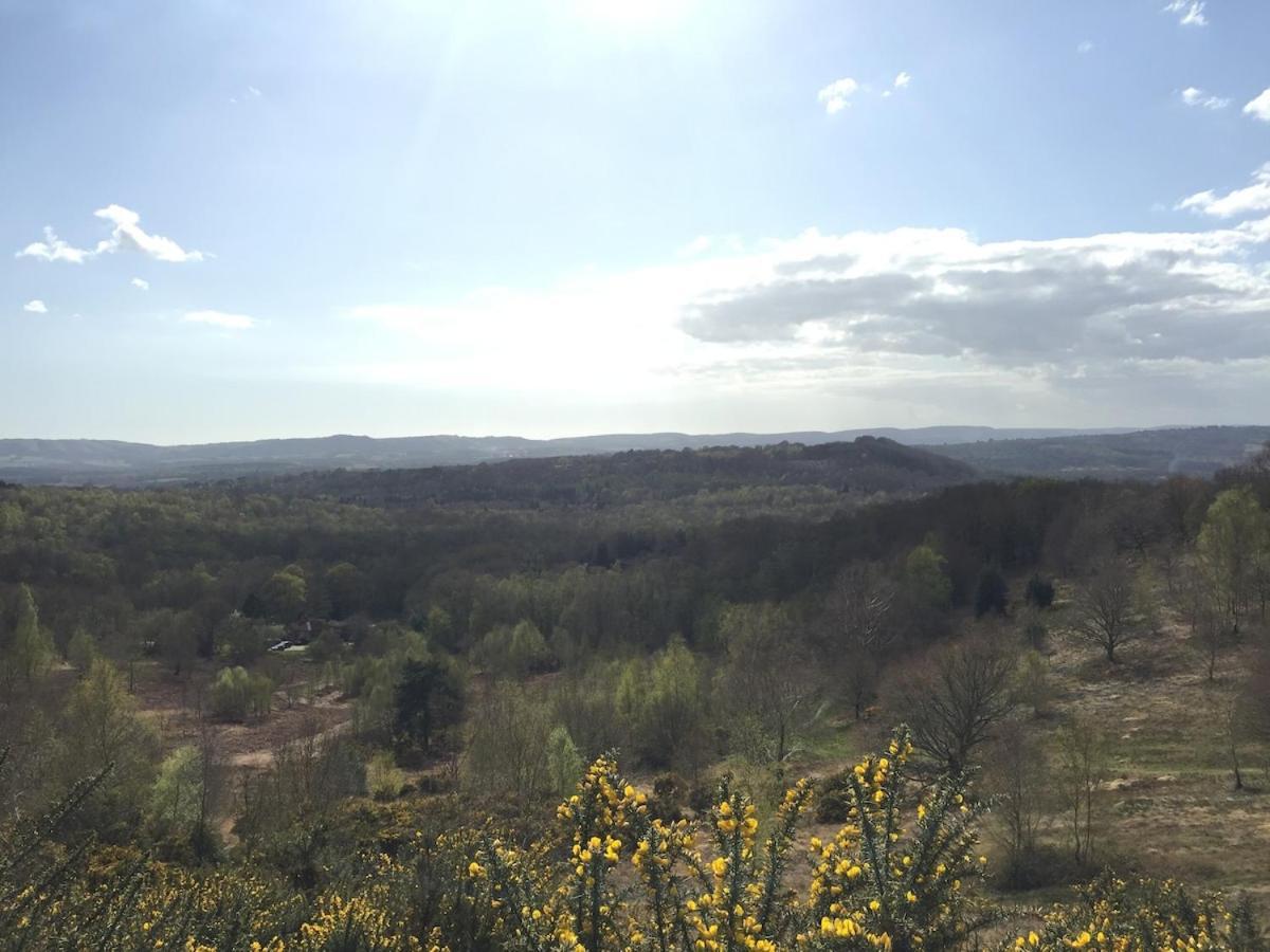 Вилла The Tool Shed Nestled In Idyllic Countryside Linchmere Экстерьер фото
